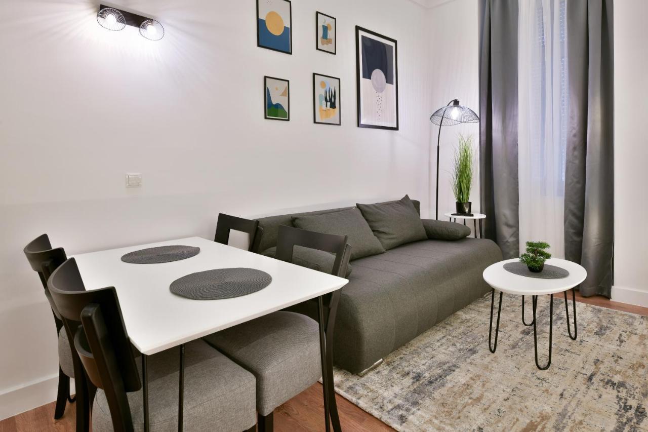 Luxury Galla Apartments In The City Center Σαράγεβο Εξωτερικό φωτογραφία